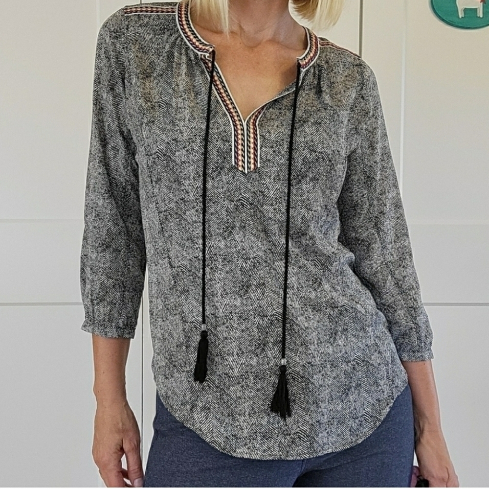 Daniel Rainn Hand Embroidered Split Neck Bohemian Top Blouse #15407PR1 Size S